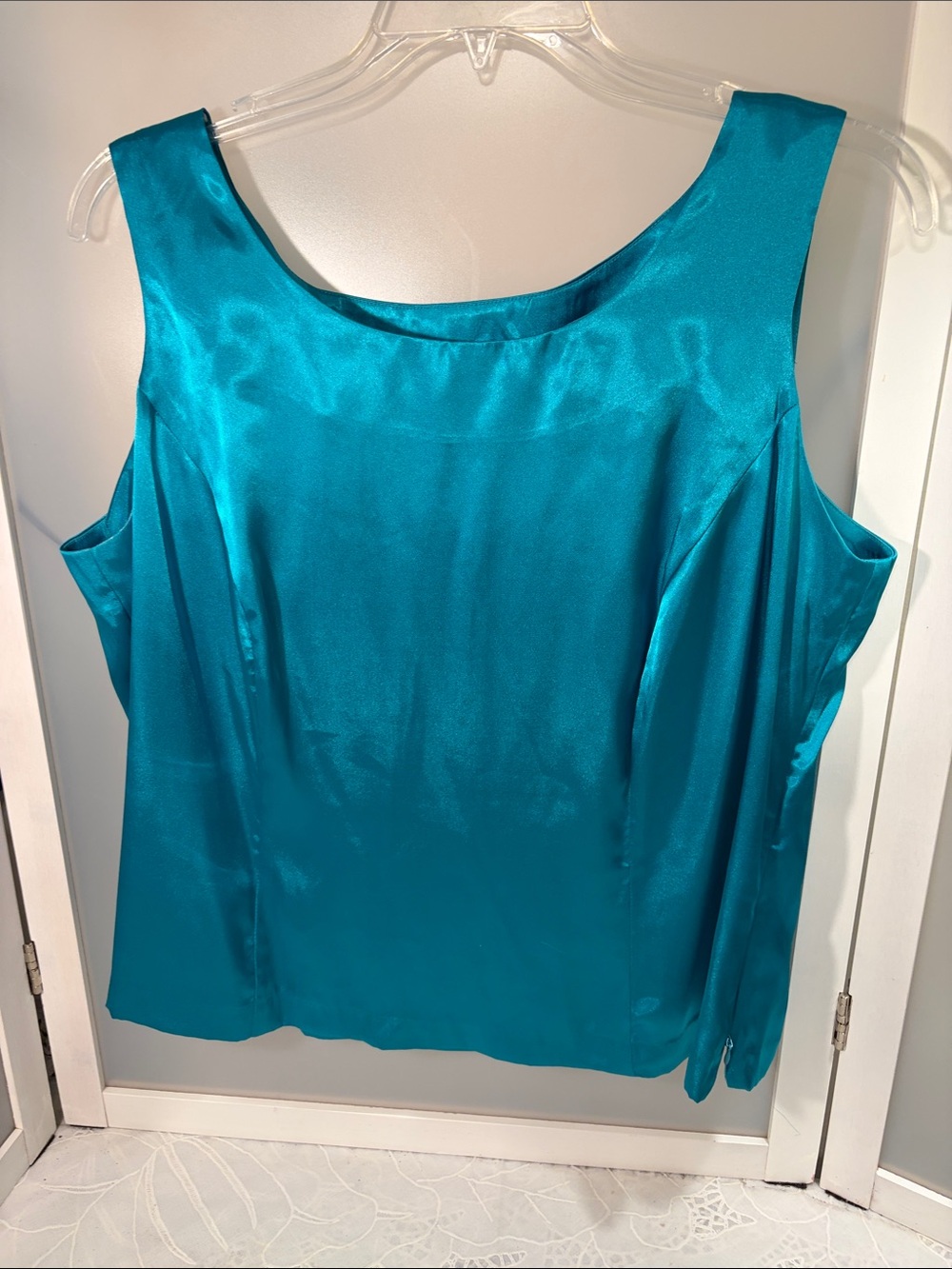 Studio I Shell Top in Teal Blue